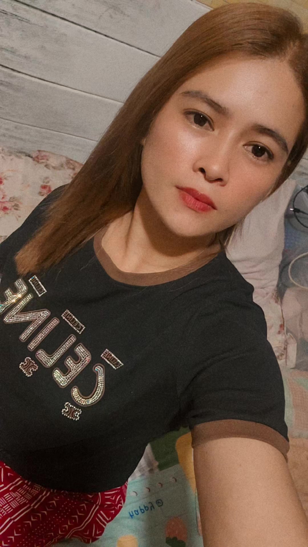 @MJ🍒