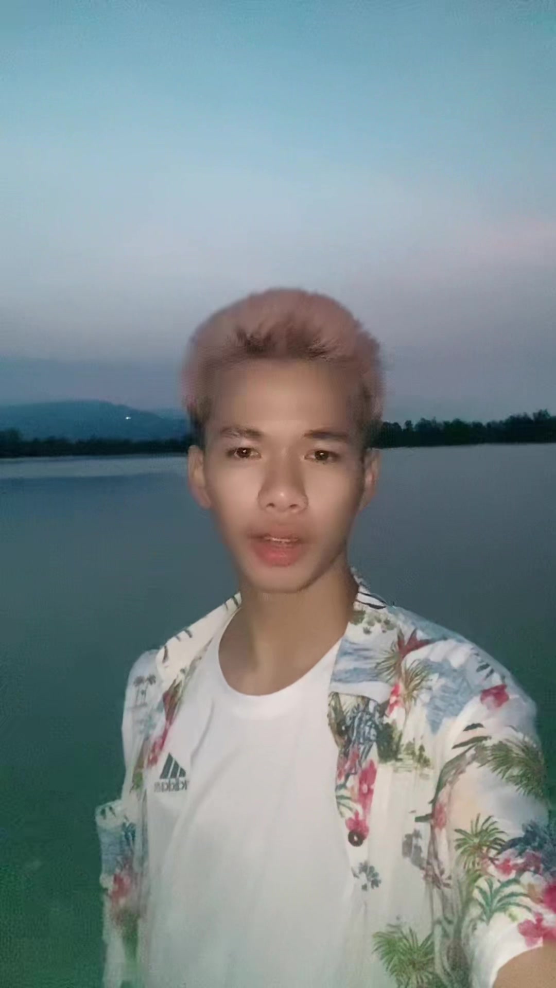 @KORNG KORNG):