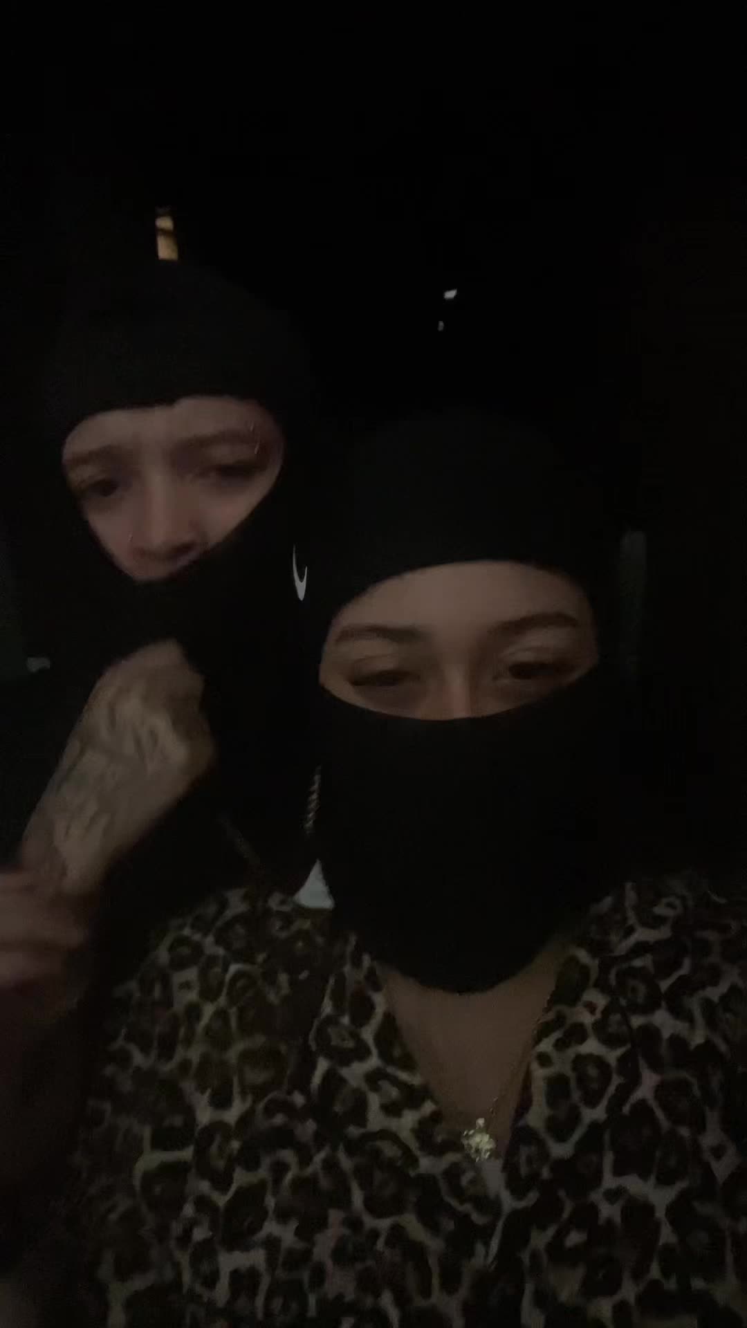 @💸