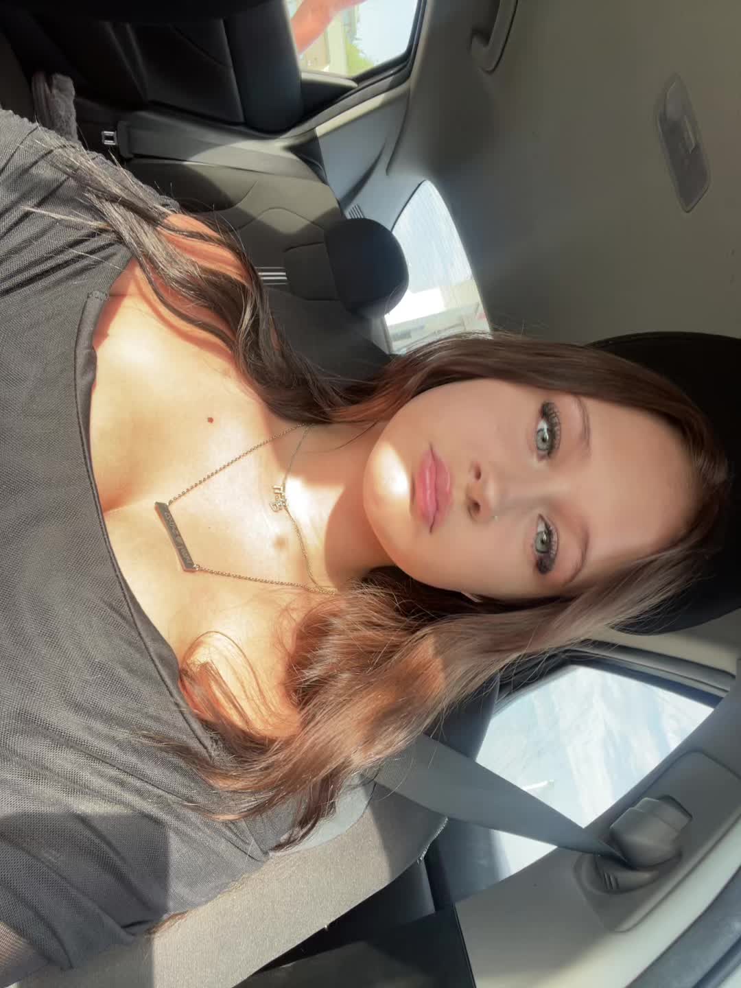 @️Brynn🦒