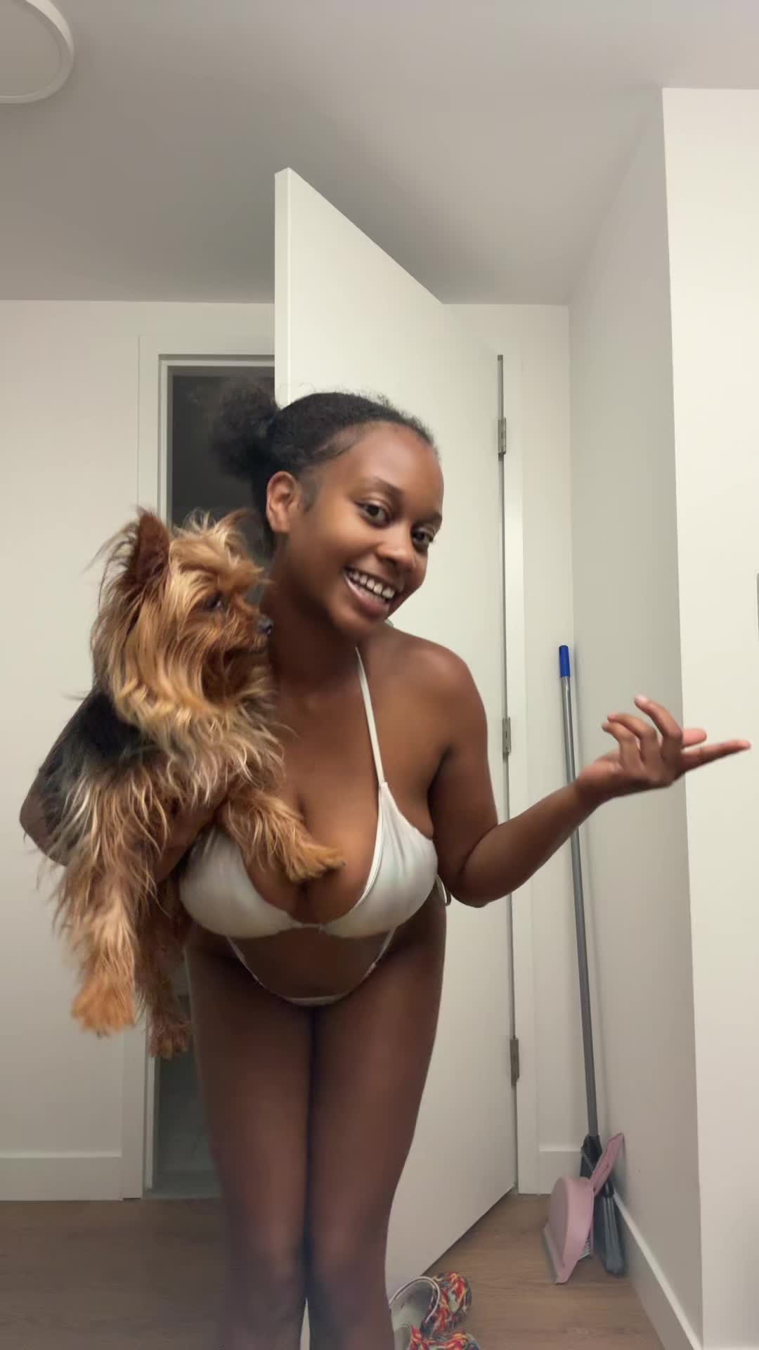 @Juliee