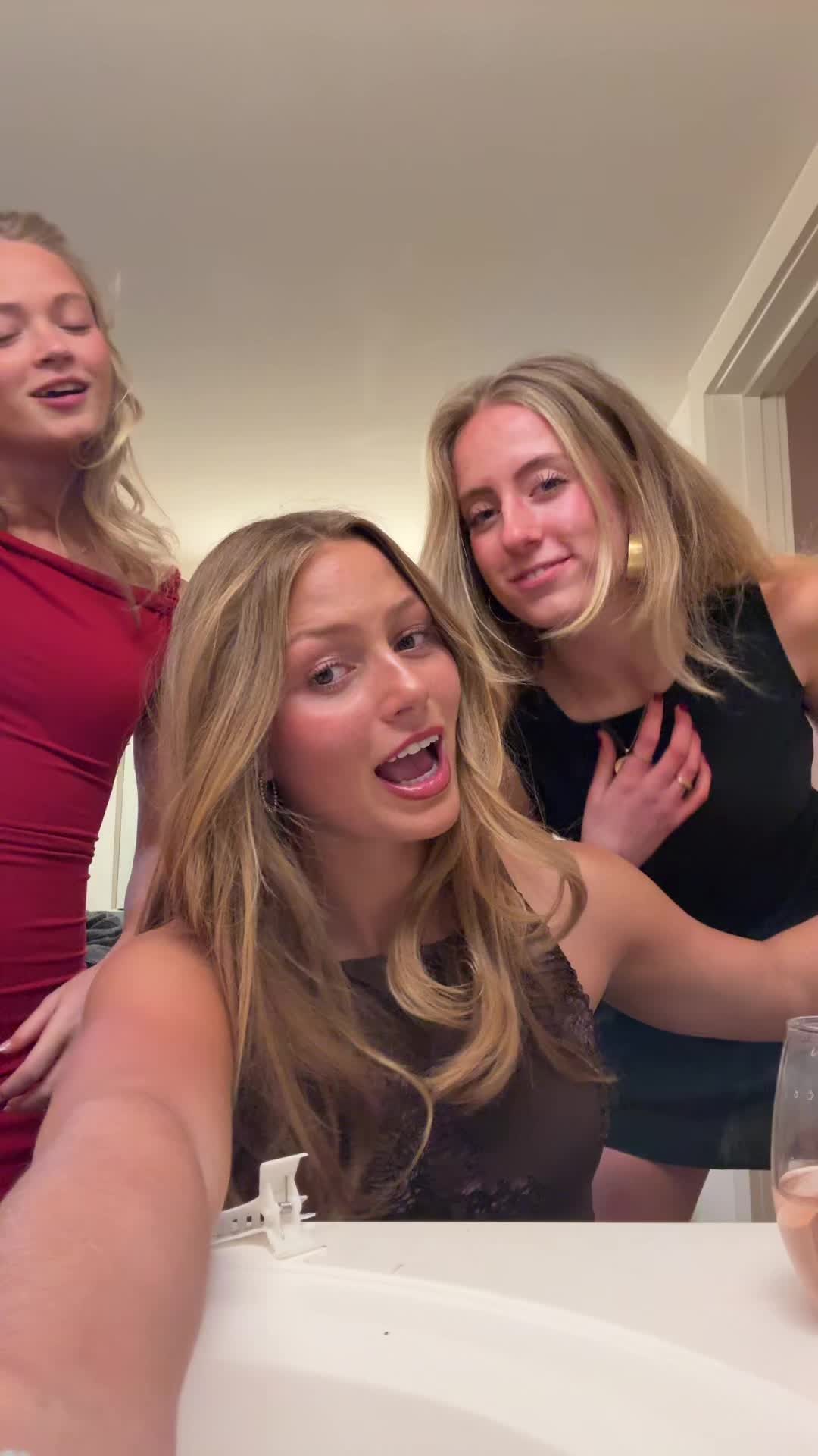 @Bella Moore