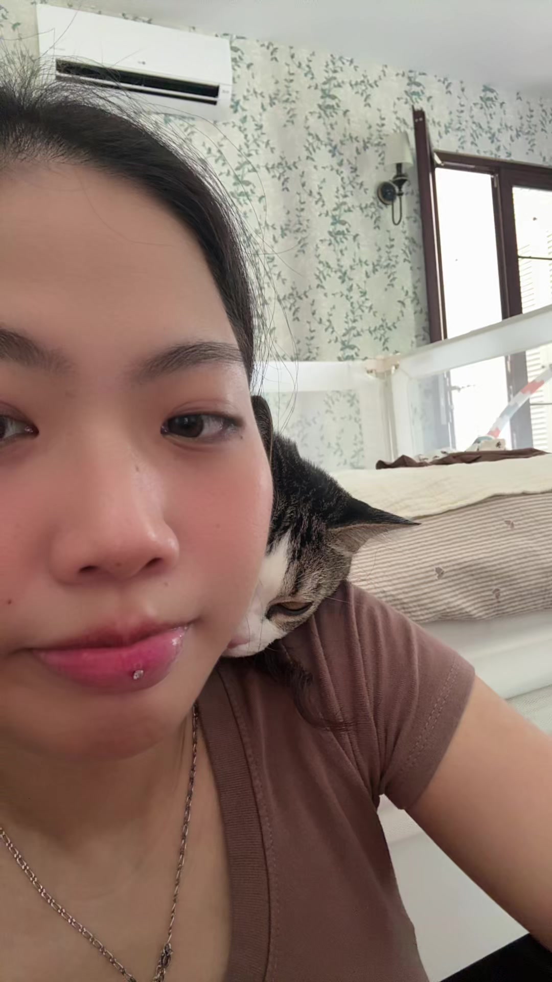 @Đang dọn nh&agrave;