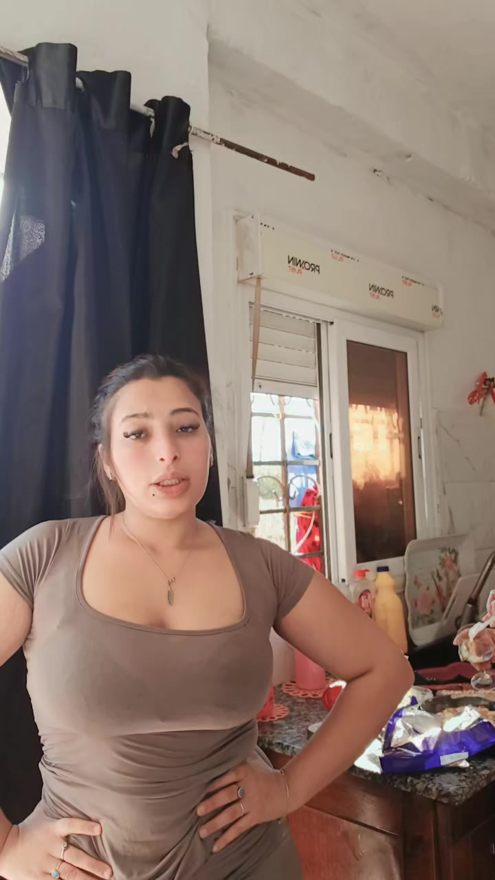 @Nut Ella