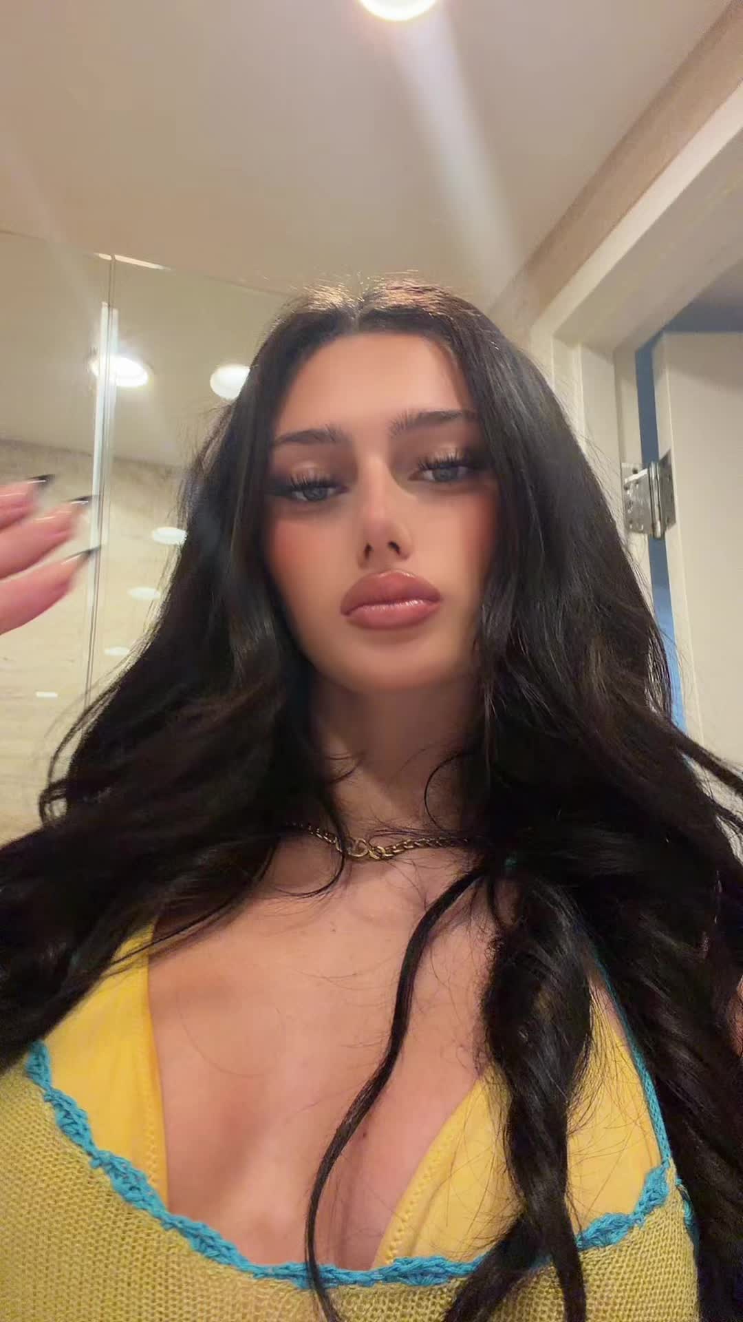 @whosavalolwhat