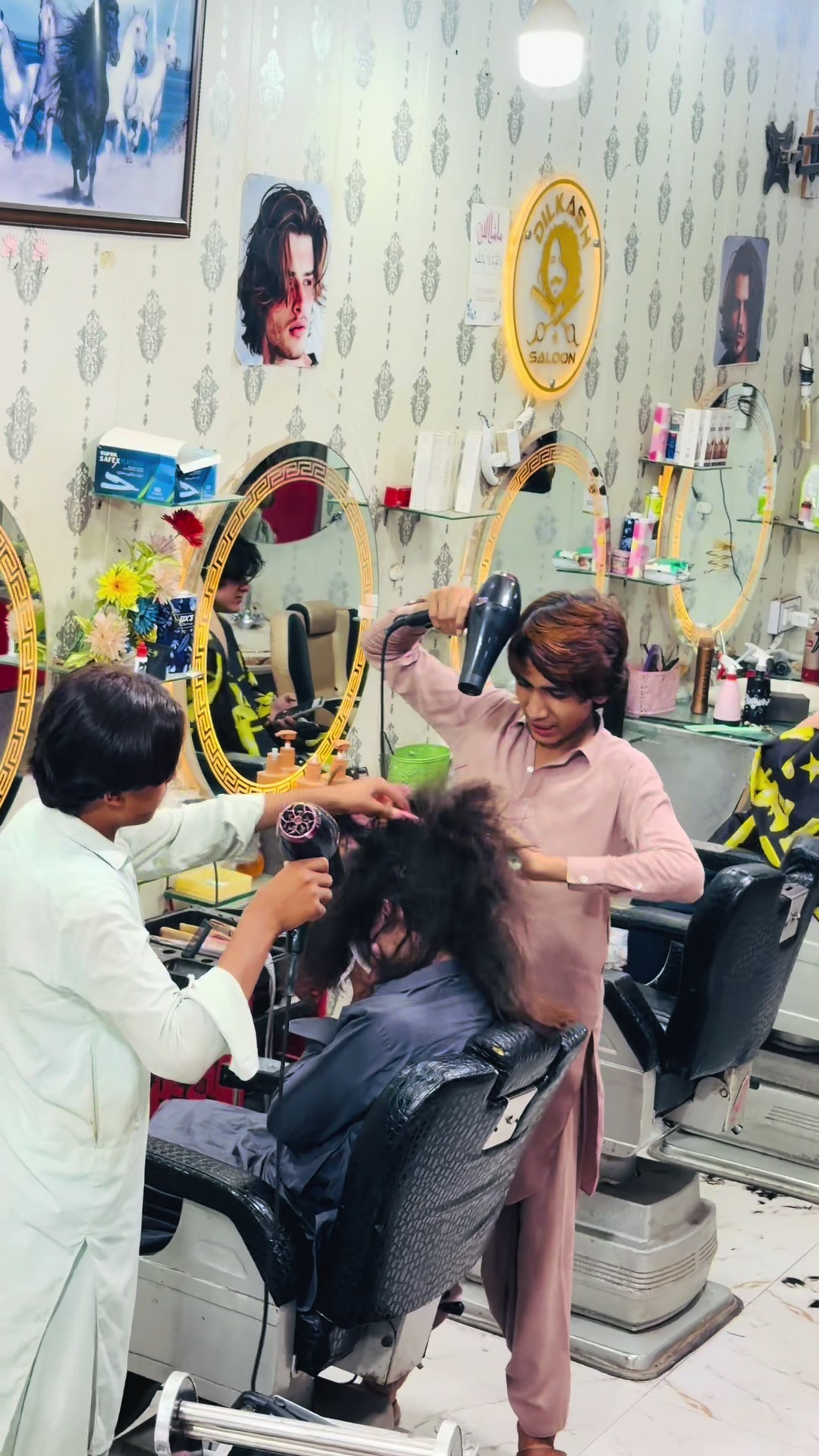 @💇🏻Dilkash SaLoon 💇🏻