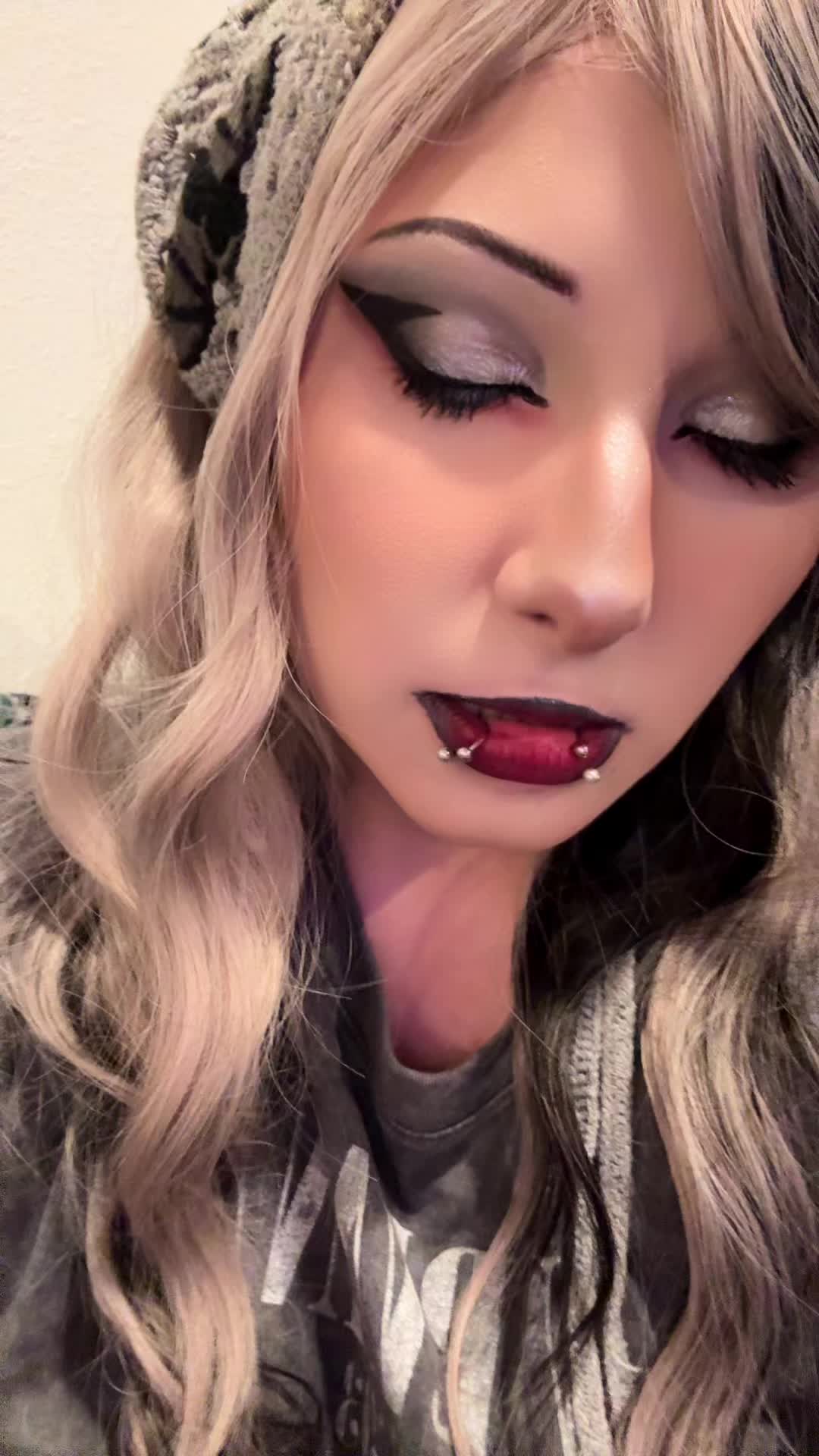 @Lil kitten