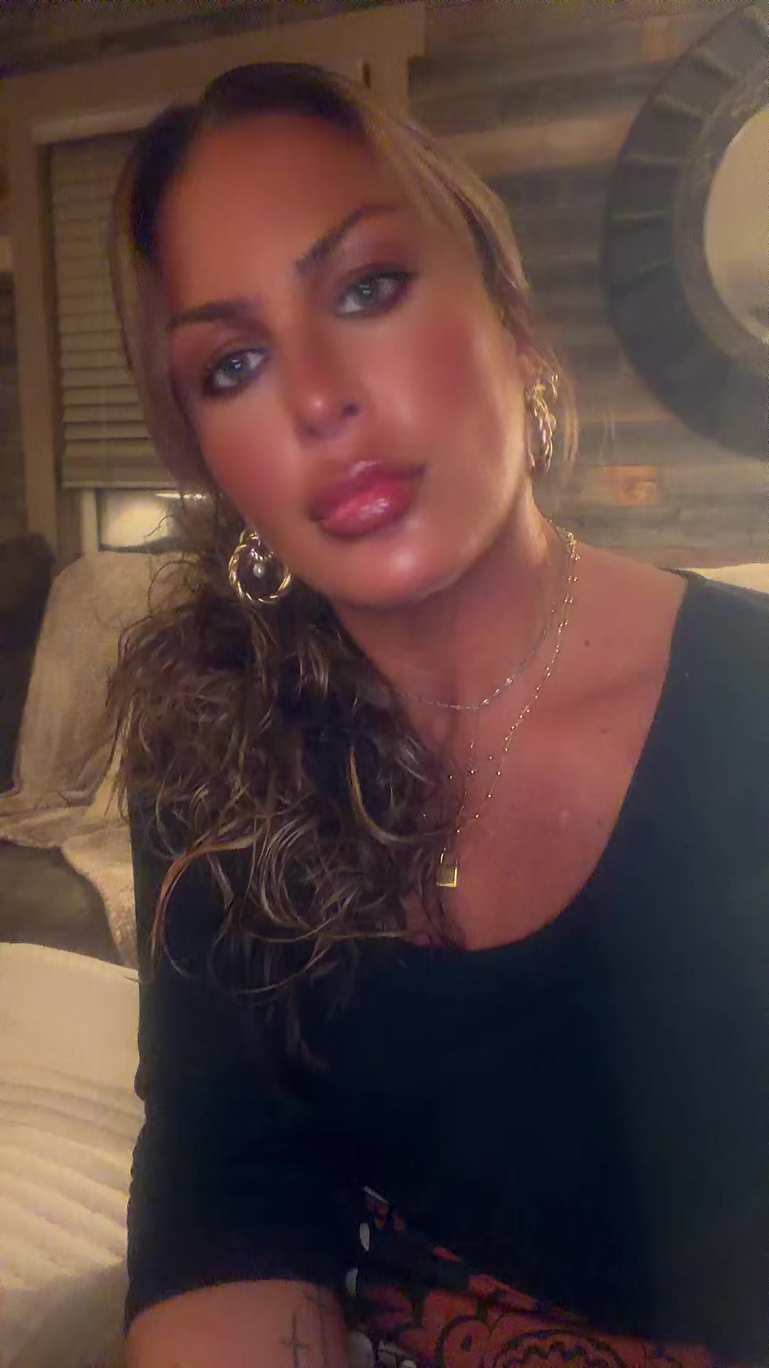 @maebetoday