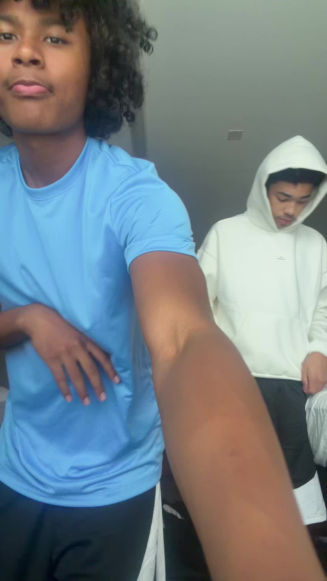 @jj