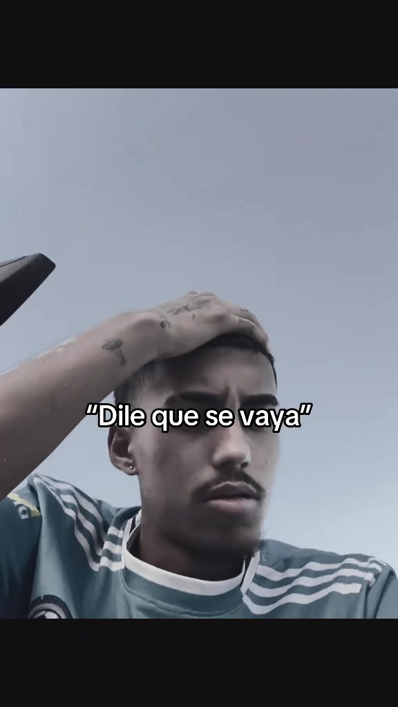 @👤