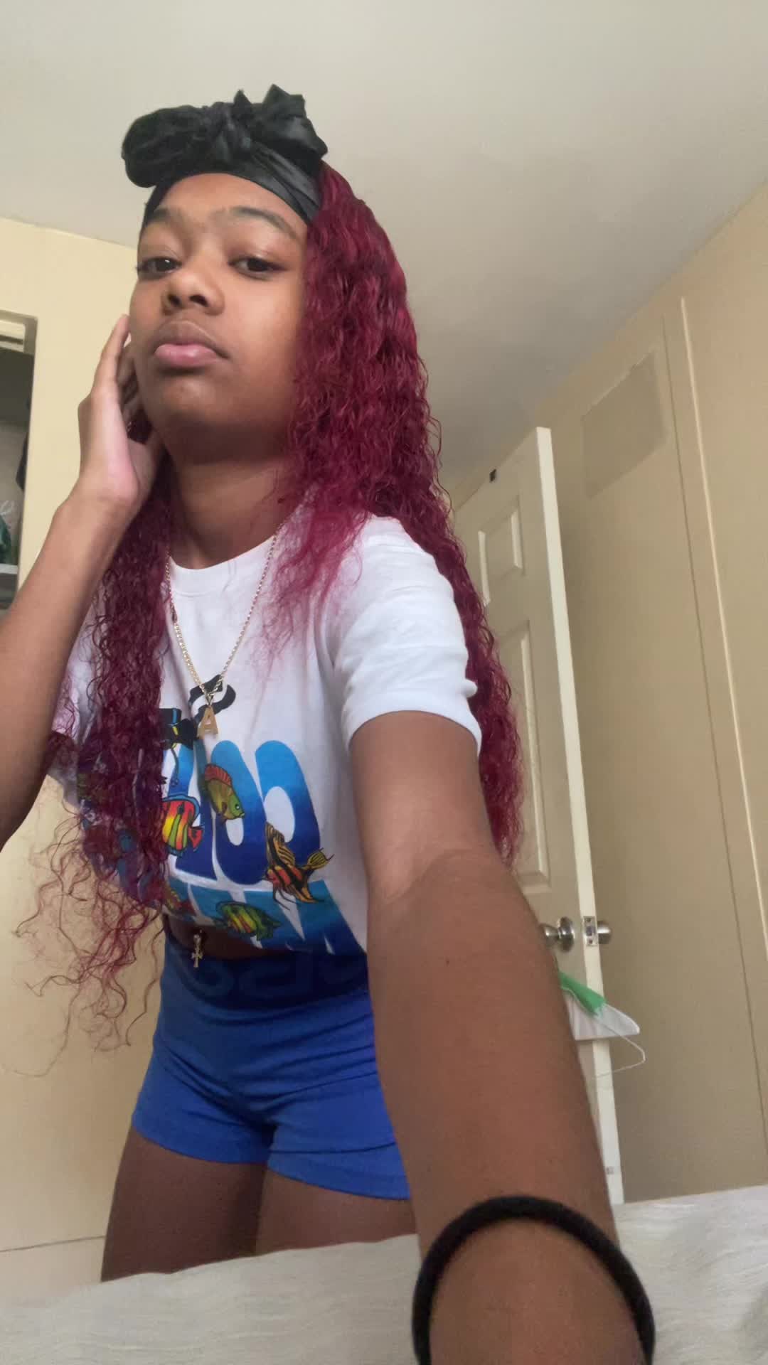 @pr3ttyliyah4