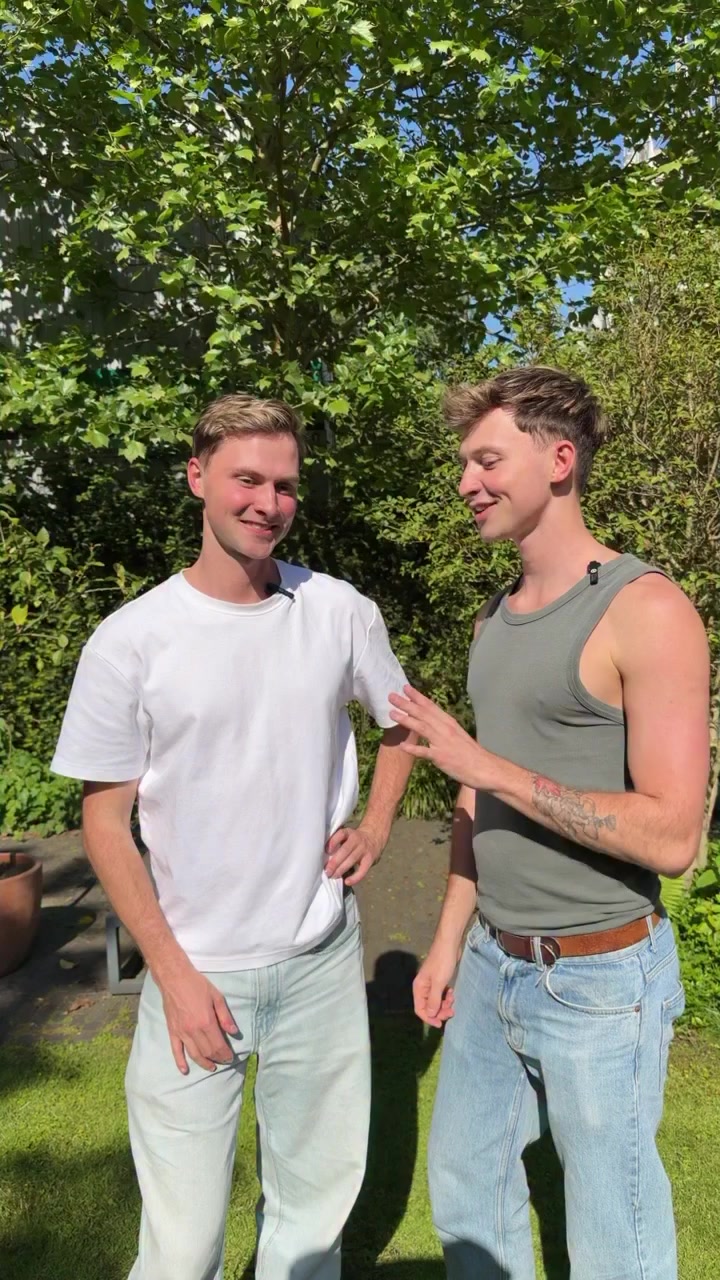 @Czechgaytwins1