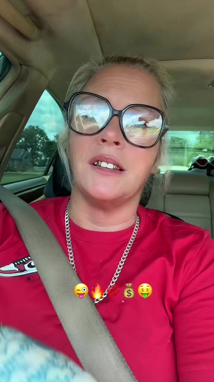@FirsstLady