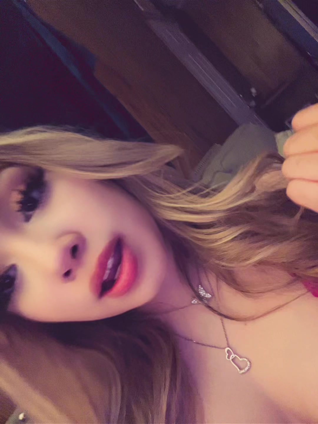 @Angelina🦋