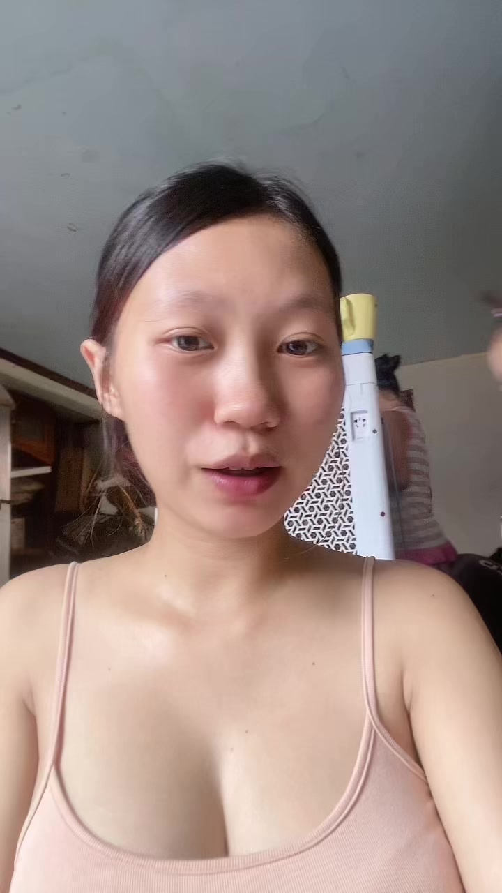 @ປູເປ້ ສາວລາວ🤍