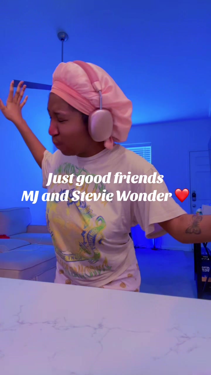 @lovelymika99