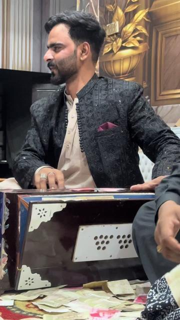 @Singer.Meesum.Abbas 07