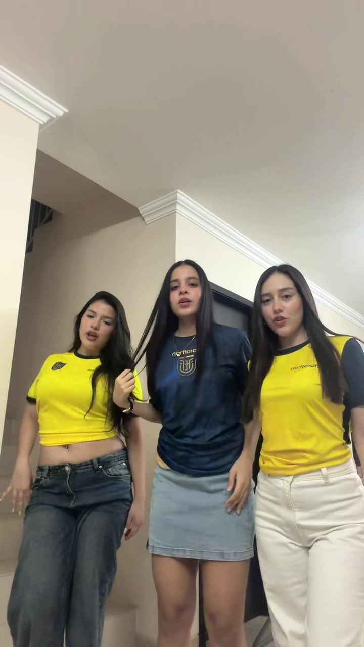 @Carla⁷