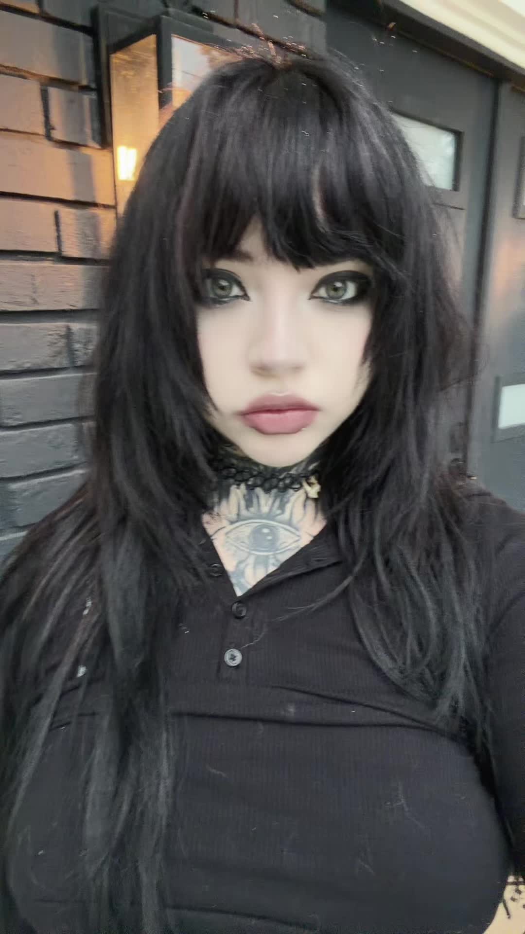 @mothertriplex
