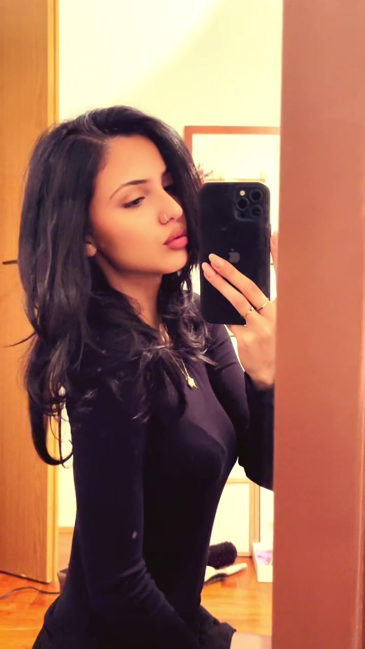 @Anilaaa