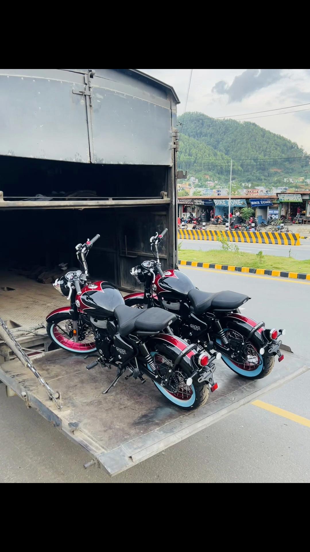 @Royal Enfield Damauli