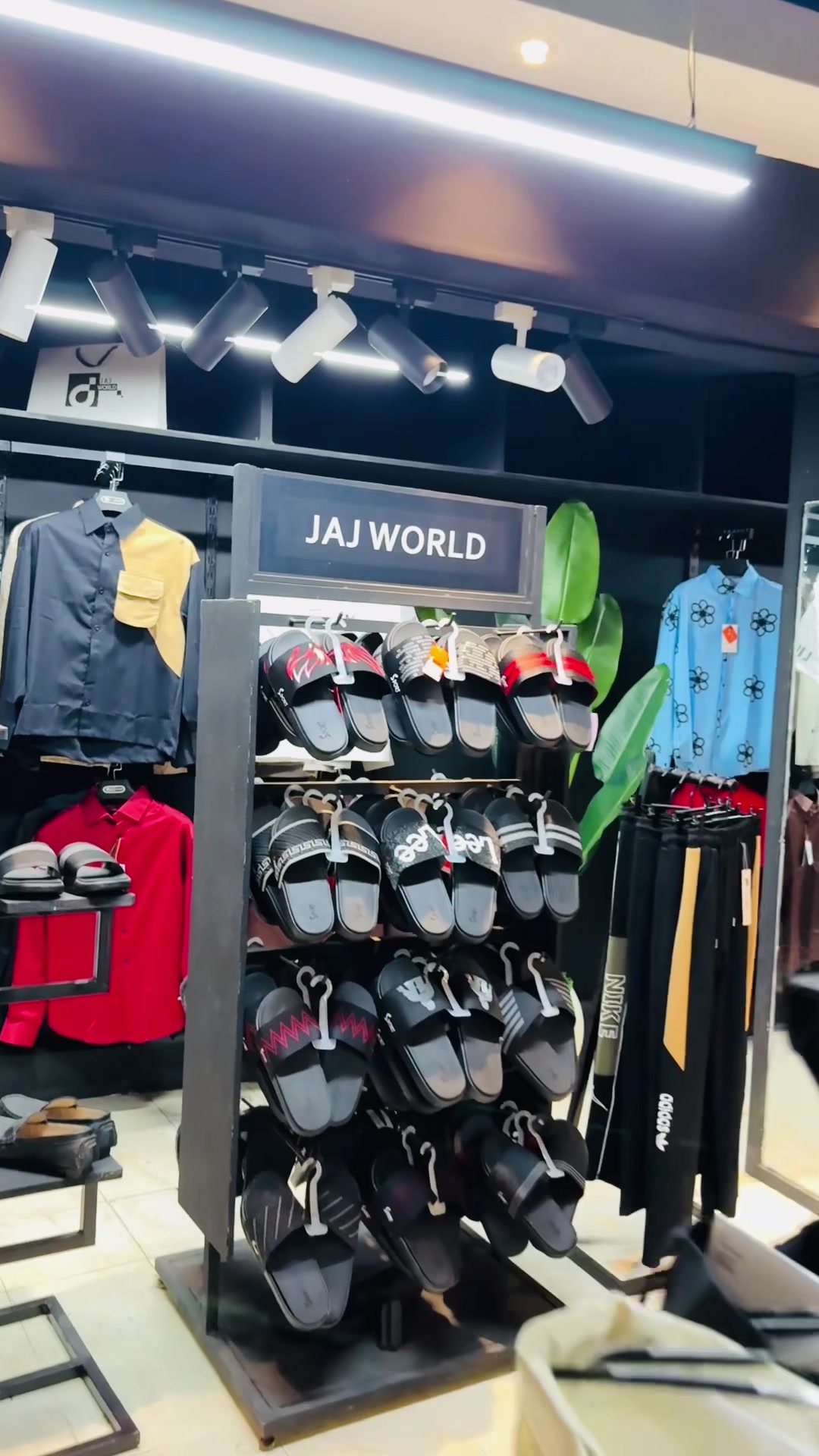 @JAJ WORLD