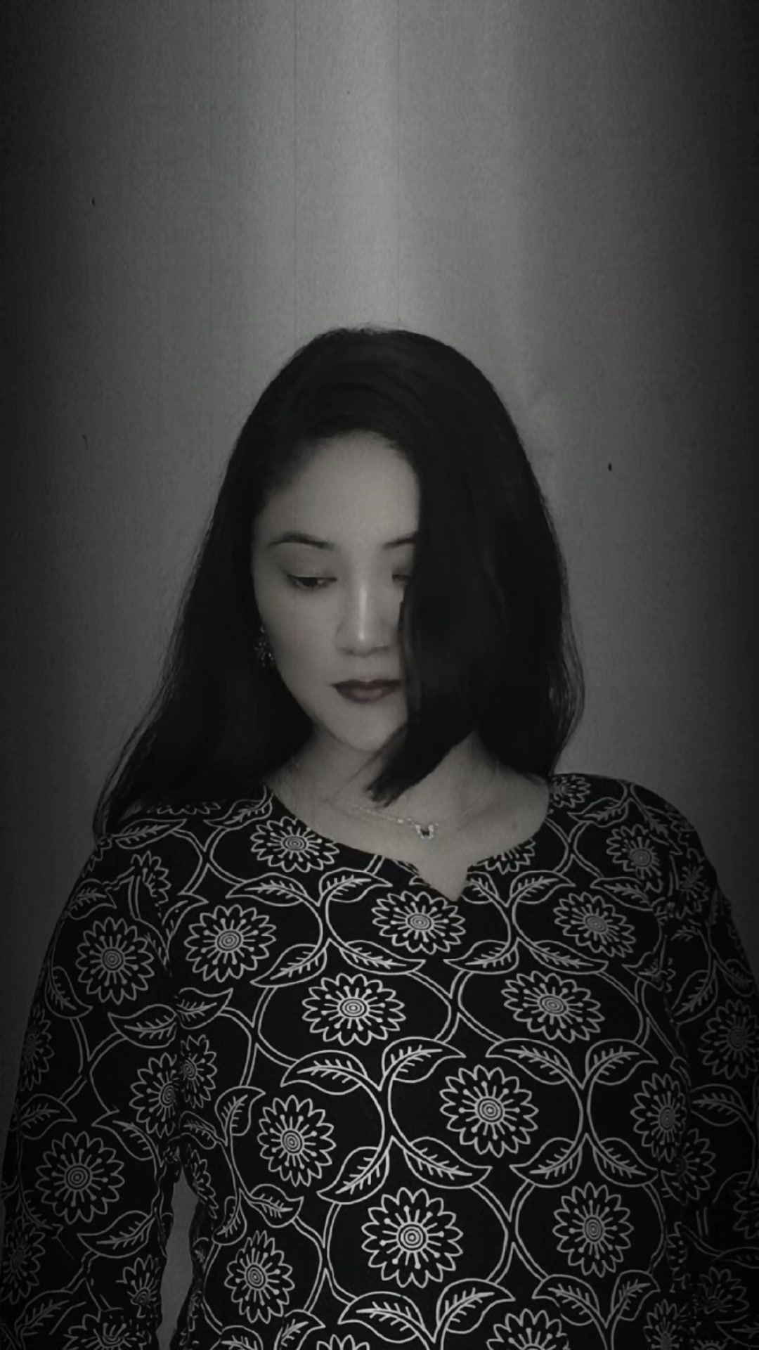 @ＳᕼᗩᗪＯᗯ✦
