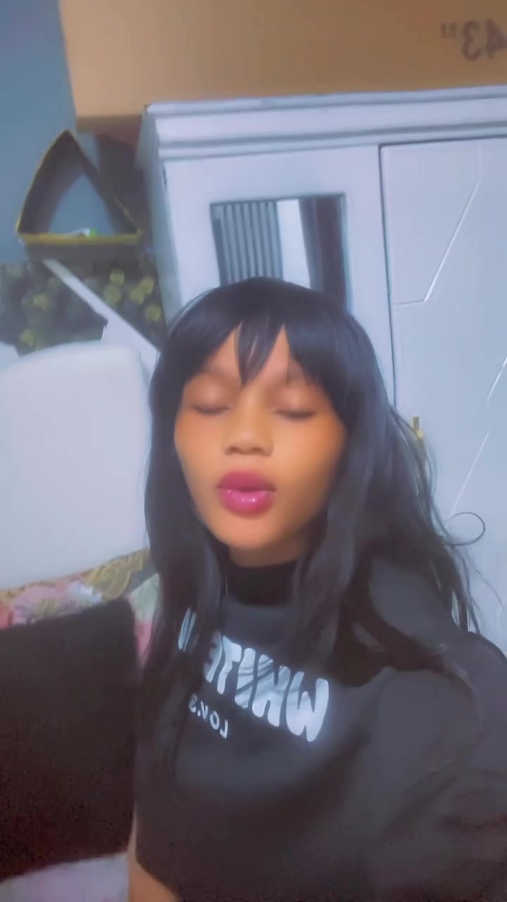 @kidemu🖤 happy👣