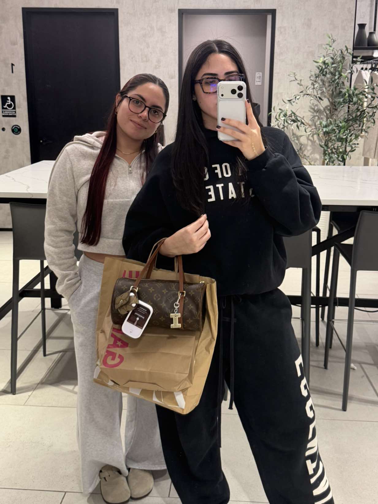 @Ivanna Sanfeliz