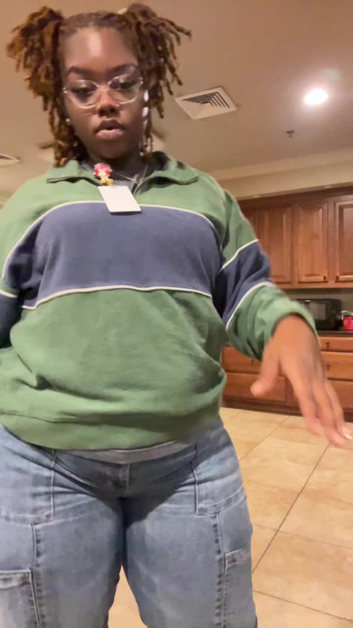 @DeReyonia <3