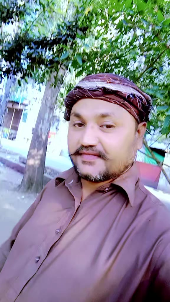 @Waseem baii 12