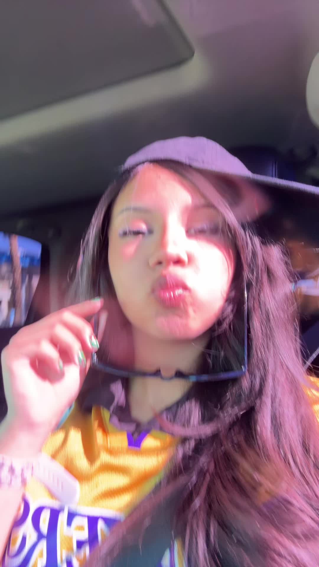 @𝜗𝜚