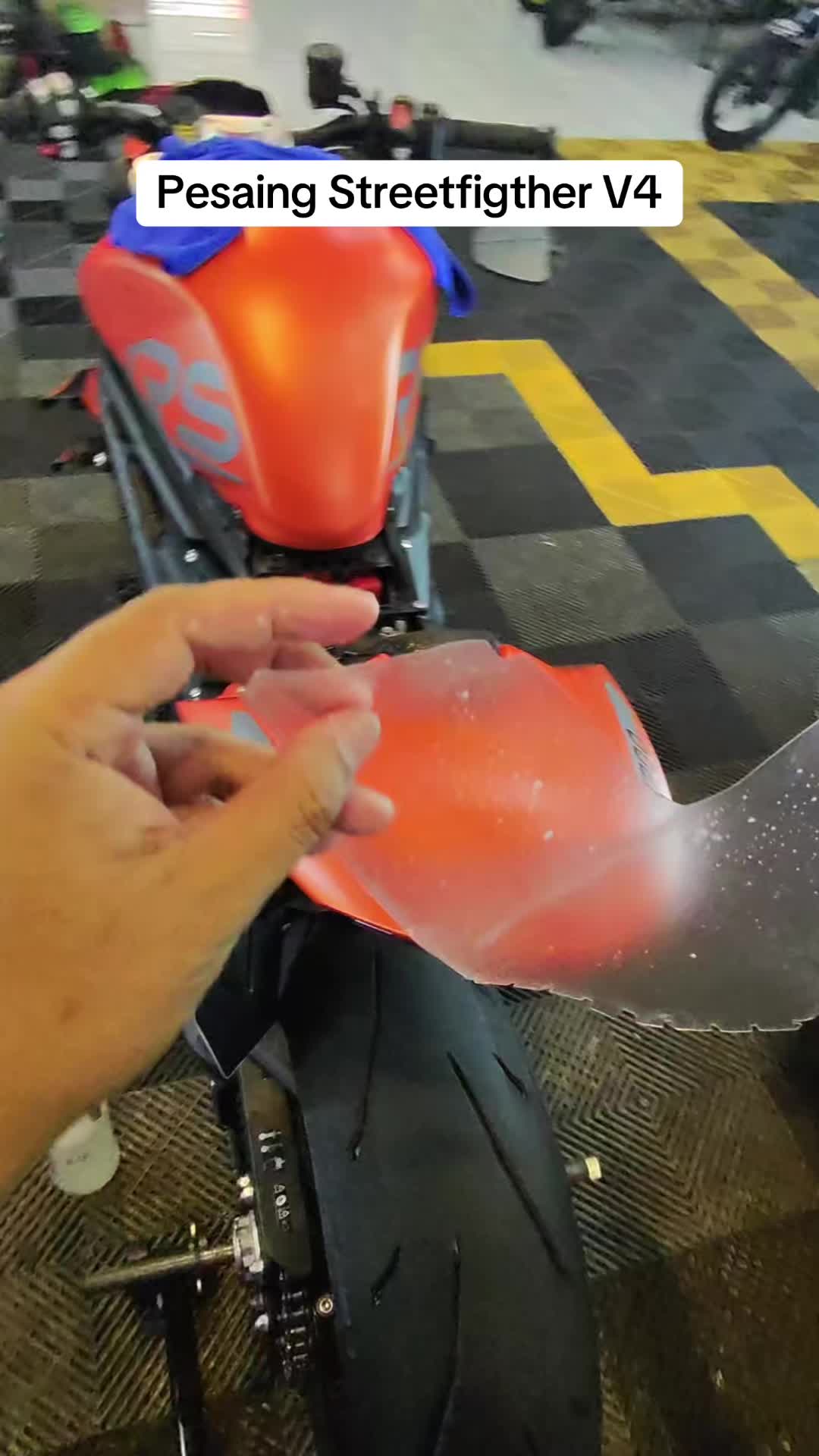 @izatg45bikespa