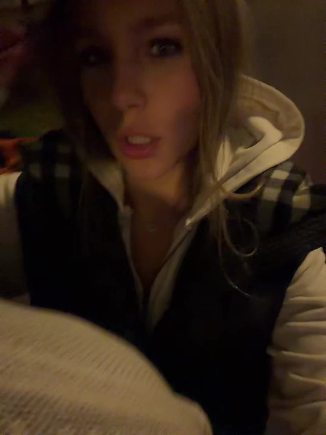 @arinkk