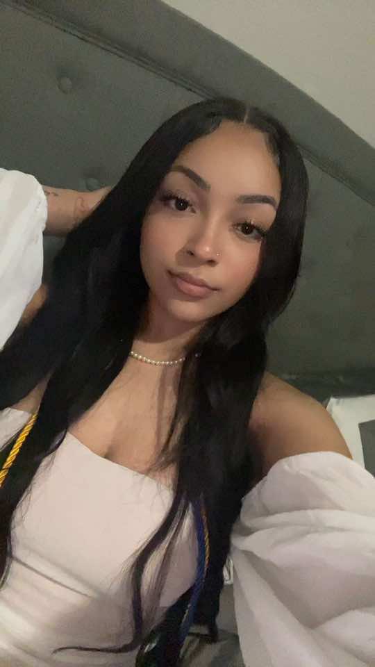 @Madi🥂