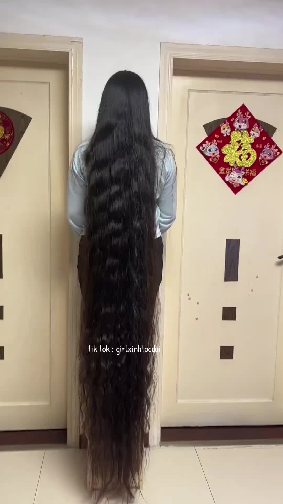 @Những C&ocirc; G&aacute;i T&oacute;c D&agrave;i