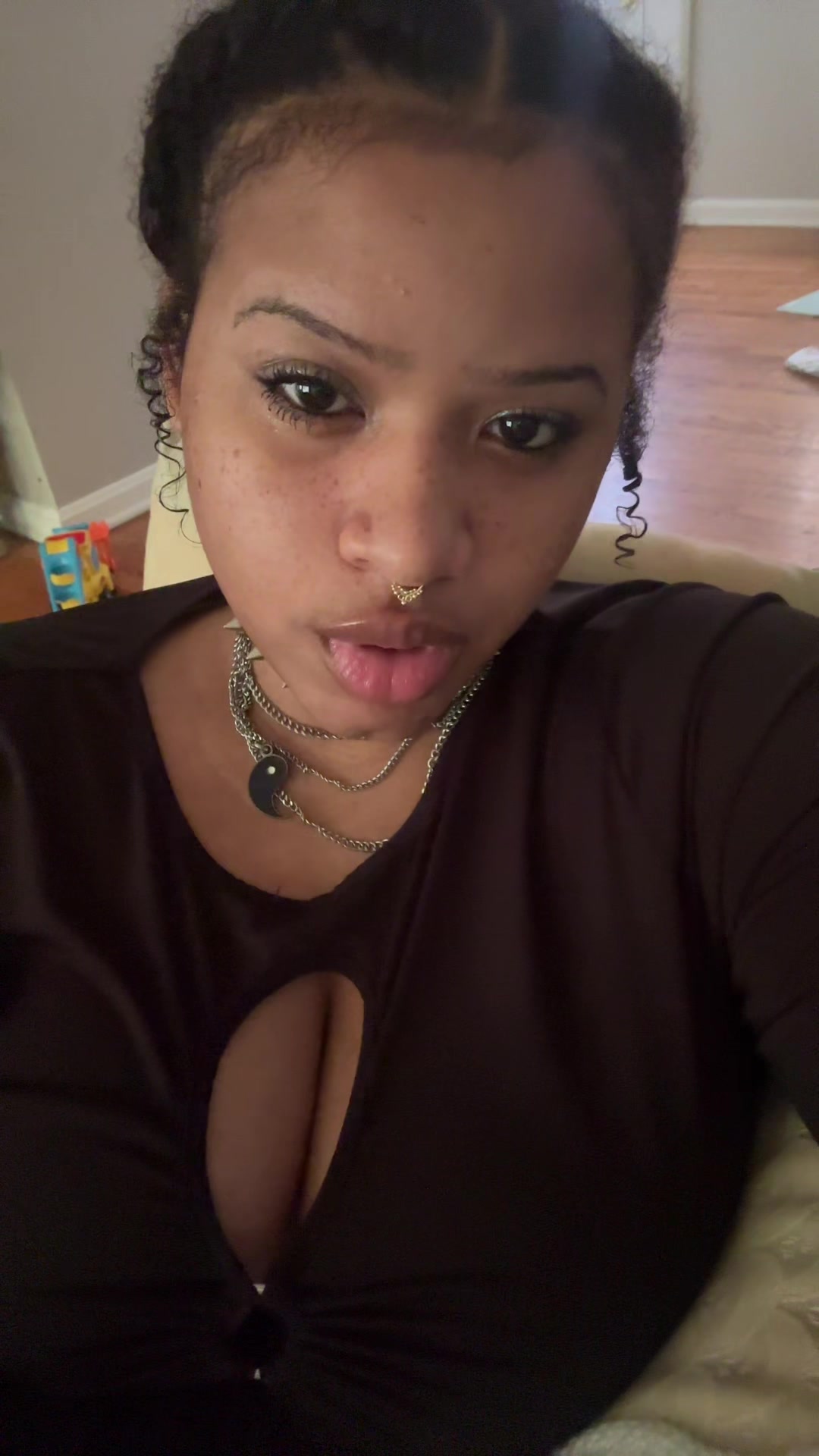 @mizvenuz