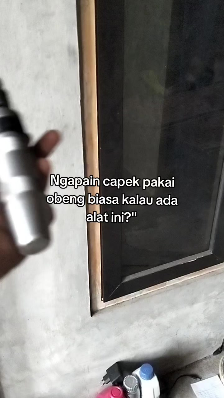 @Ayuu