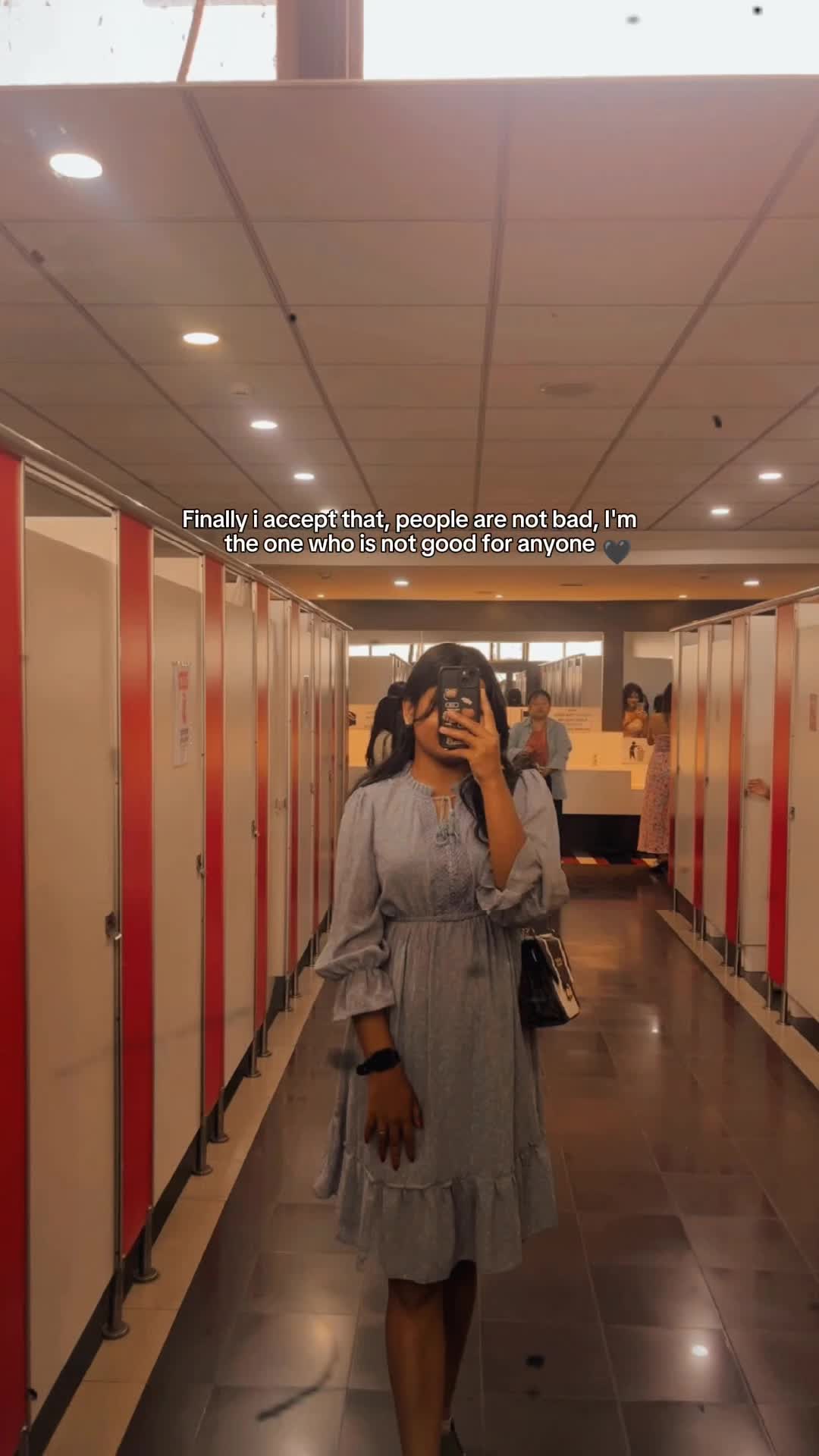 @SaNiYa👀🖤