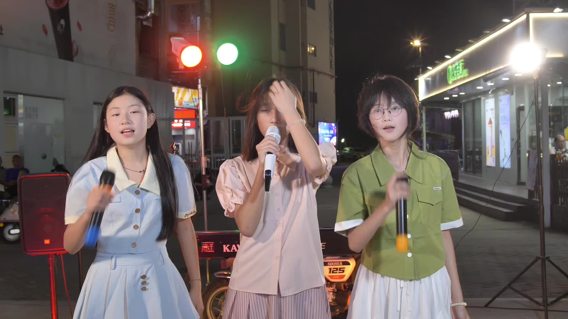 @奶茶三姐妹