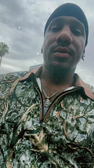 @🩸Dee2Vegas🙏🏾👽