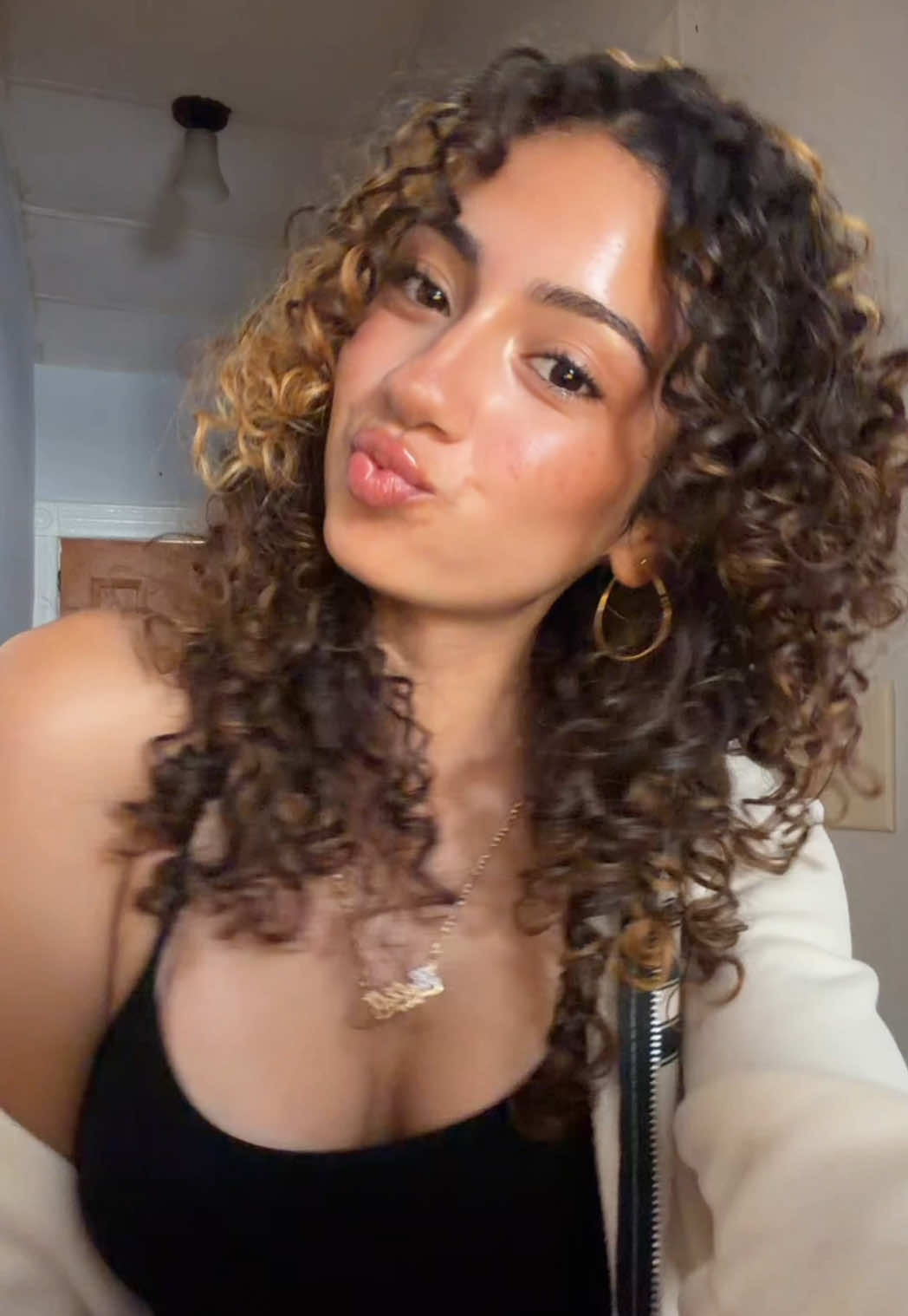 @bellabae