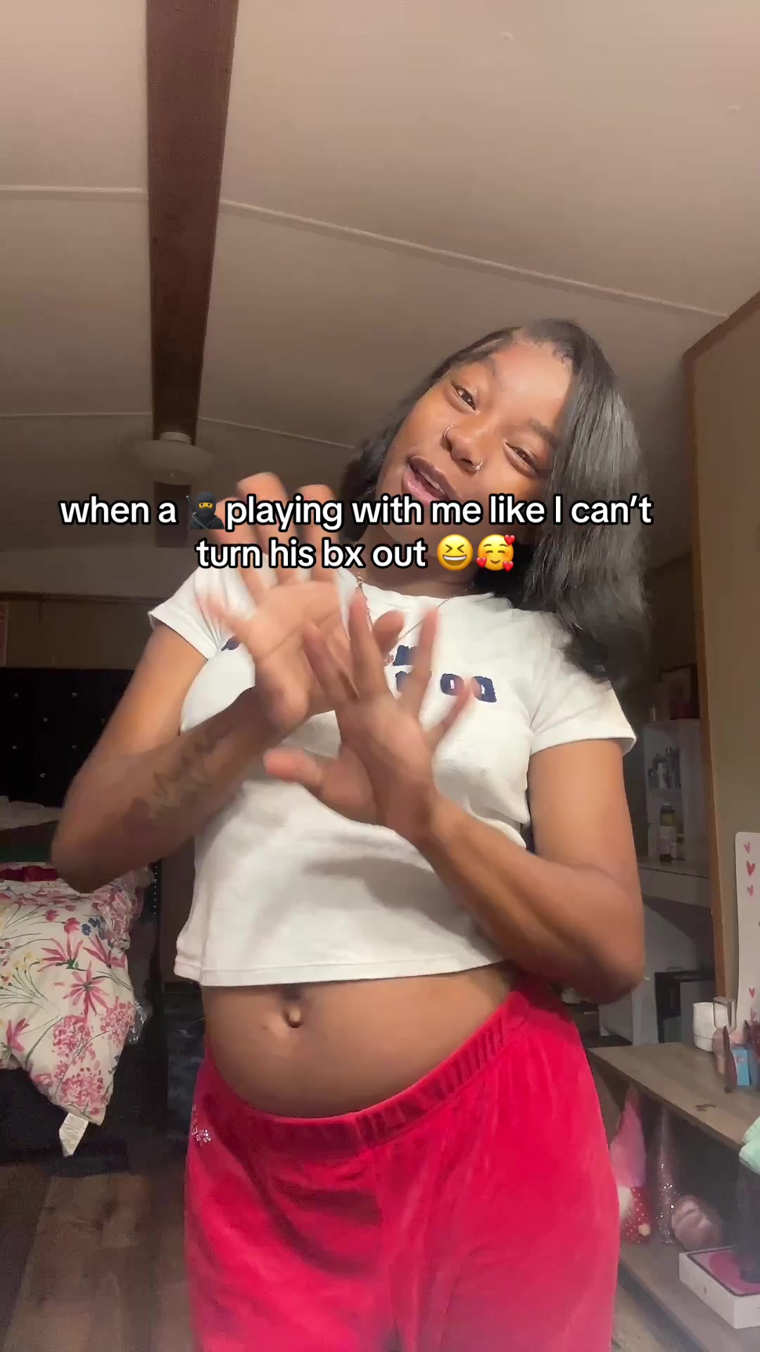 @MAYERAWAXX :)👅