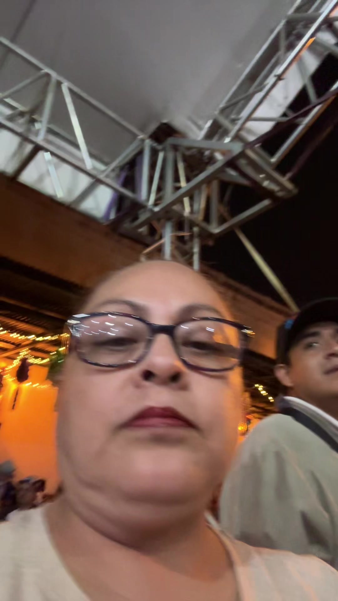 @mona