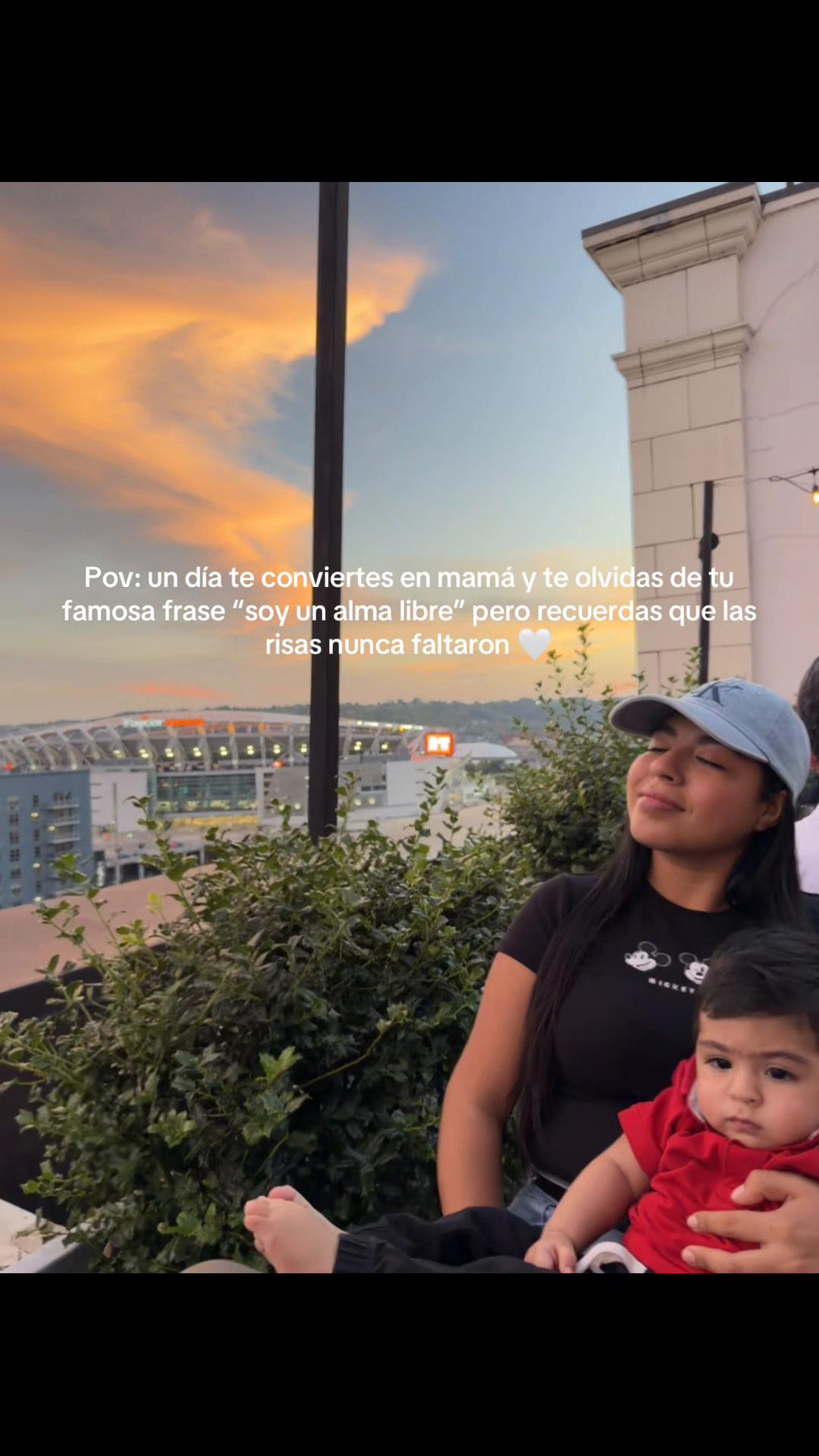 @mishellozaz