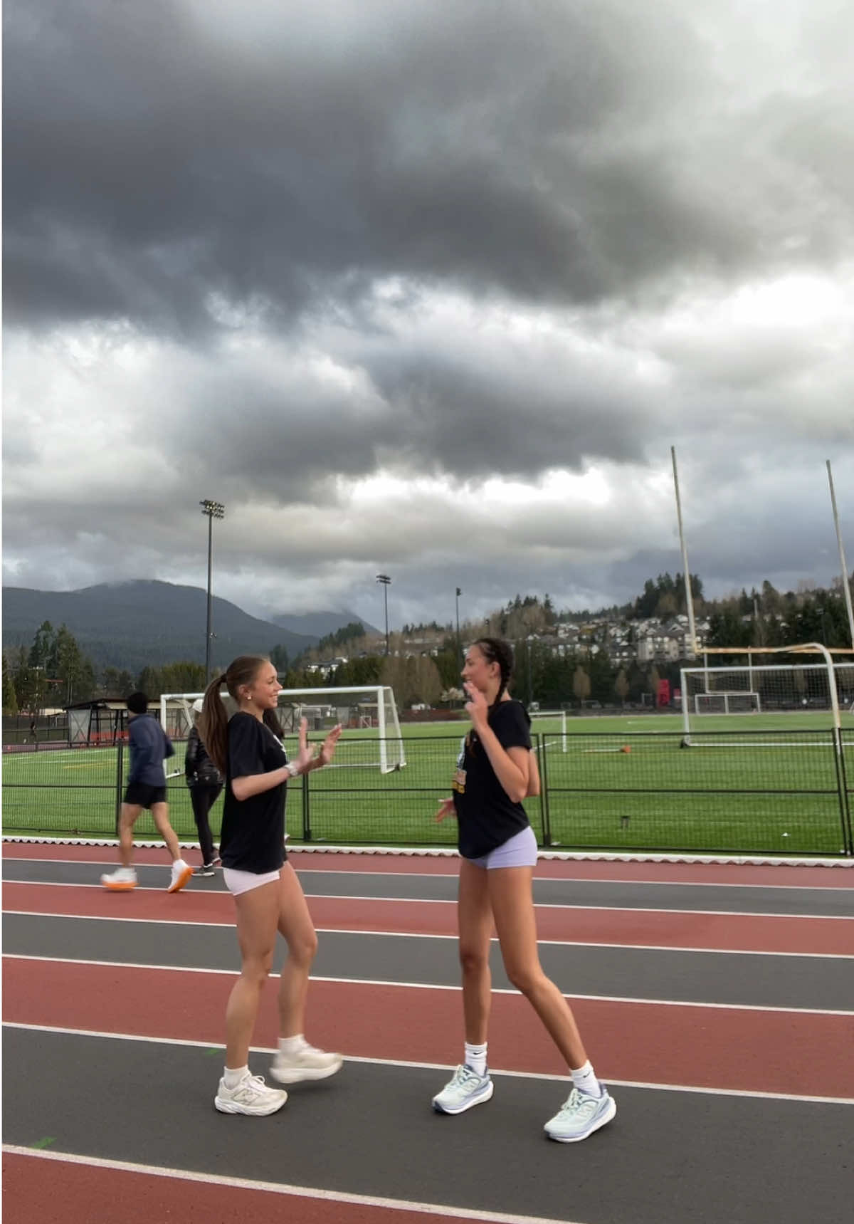 @ava🏃&zwj;♀️