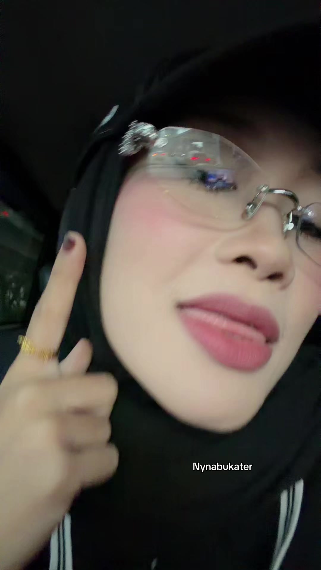 @Nynabukater