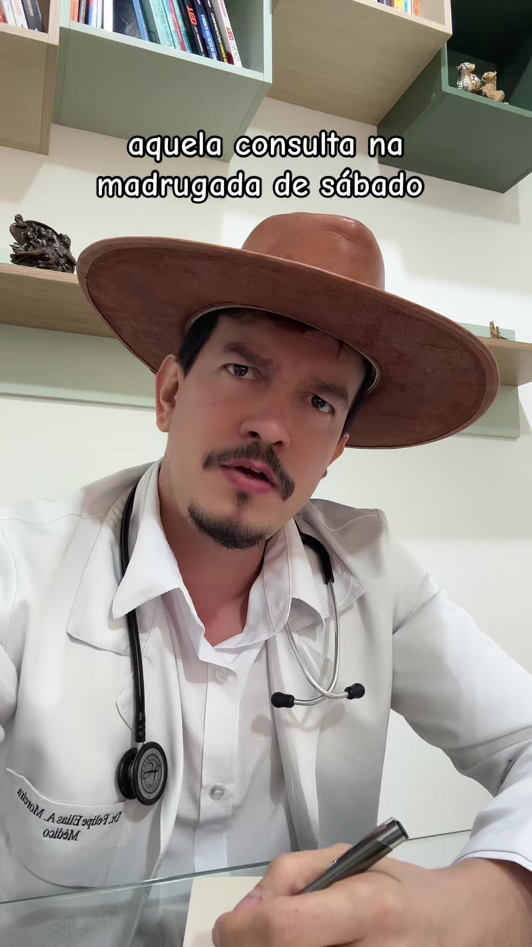 @Dr. Felipe Elias Moreira