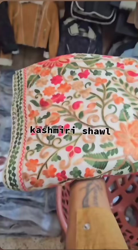 @Souvenir Handicraft