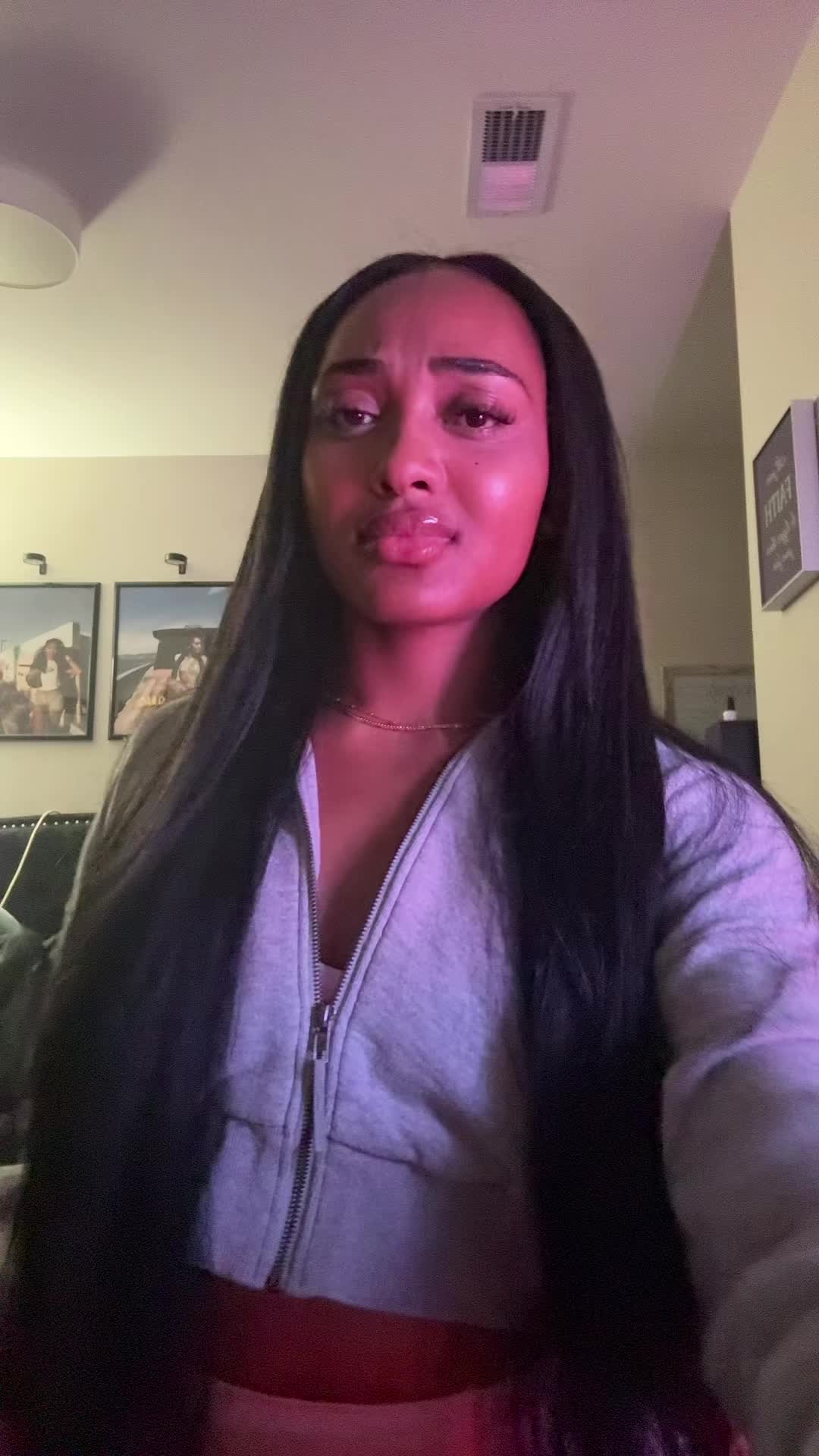 @jjaneedoee